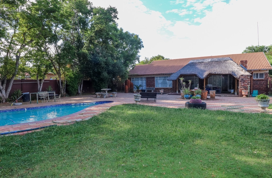 3 Bedroom Property for Sale in La Hoff North West